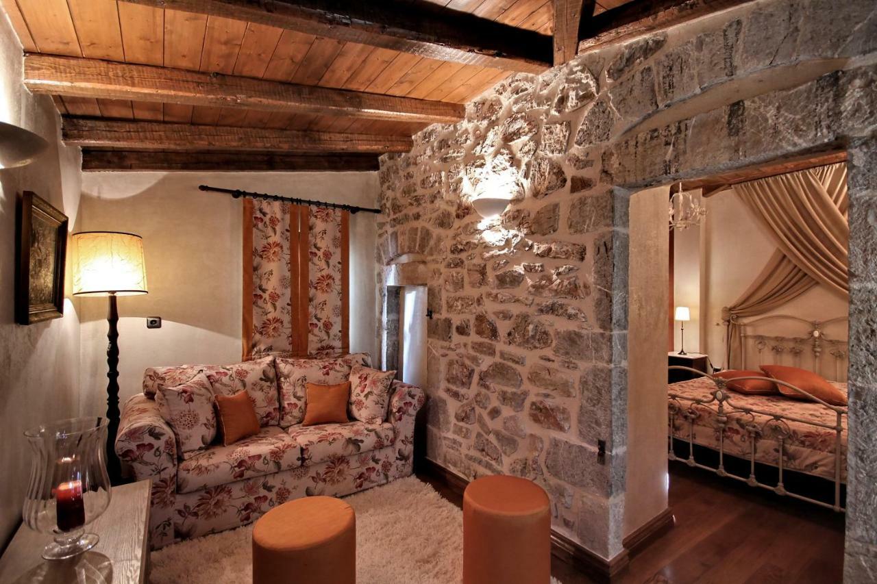 Lousiou Nymfes Bed and Breakfast Gortynia Esterno foto