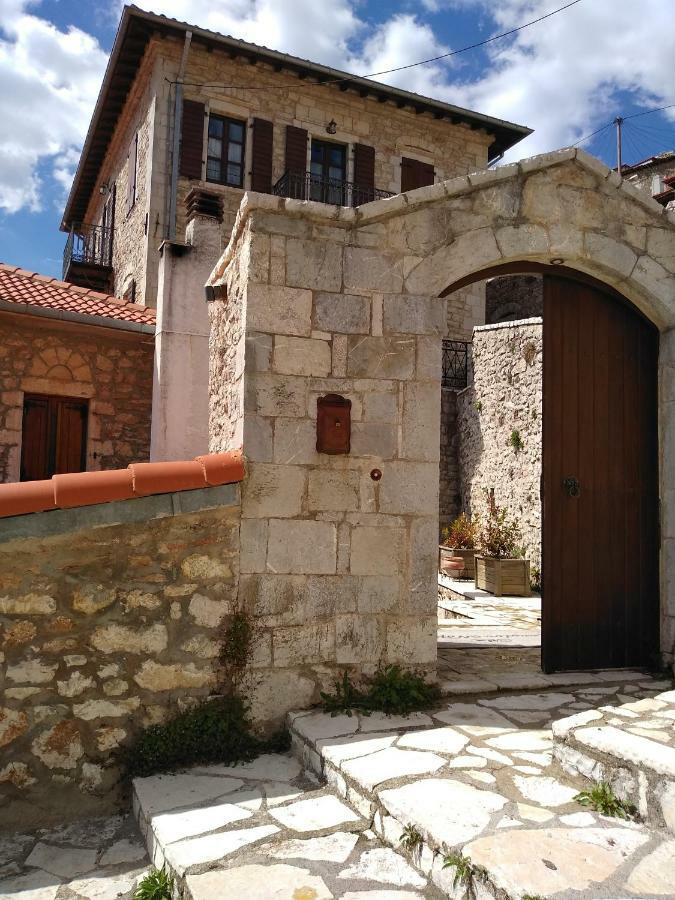 Lousiou Nymfes Bed and Breakfast Gortynia Esterno foto